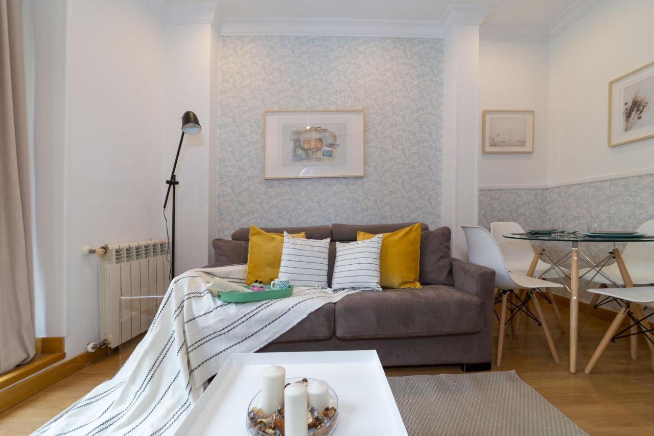 Apartamentos Gran Via Мадрид Экстерьер фото