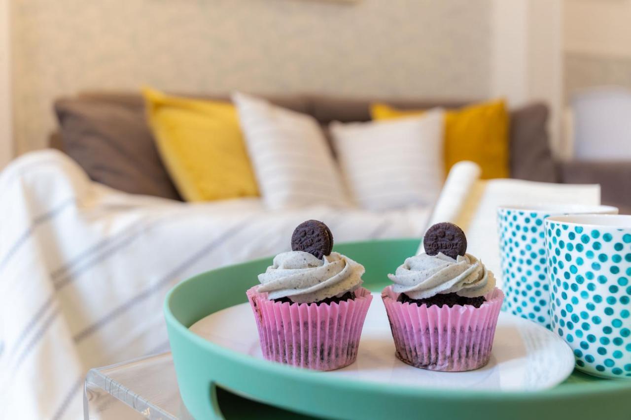 Apartamentos Gran Via Мадрид Экстерьер фото
