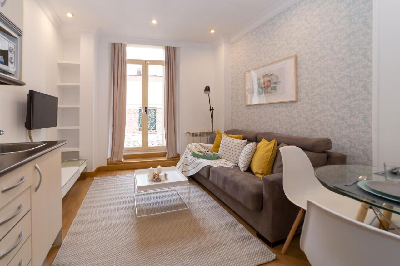 Apartamentos Gran Via Мадрид Экстерьер фото