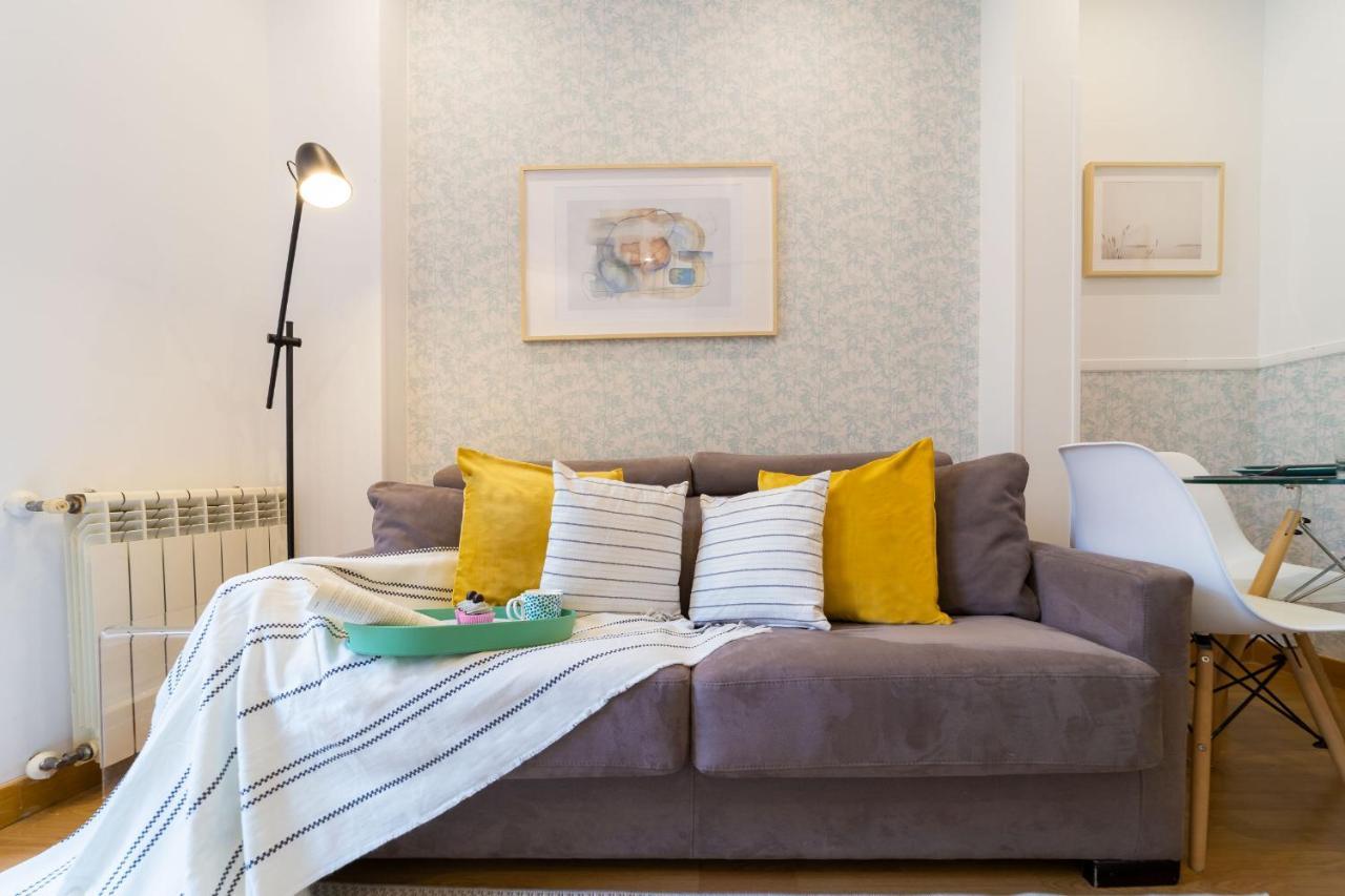 Apartamentos Gran Via Мадрид Экстерьер фото