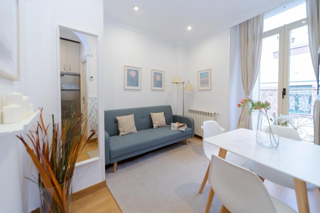 Apartamentos Gran Via Мадрид Экстерьер фото